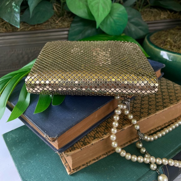 Vintage 70s Whiting and Davis Wallet - Picture 3 of 11